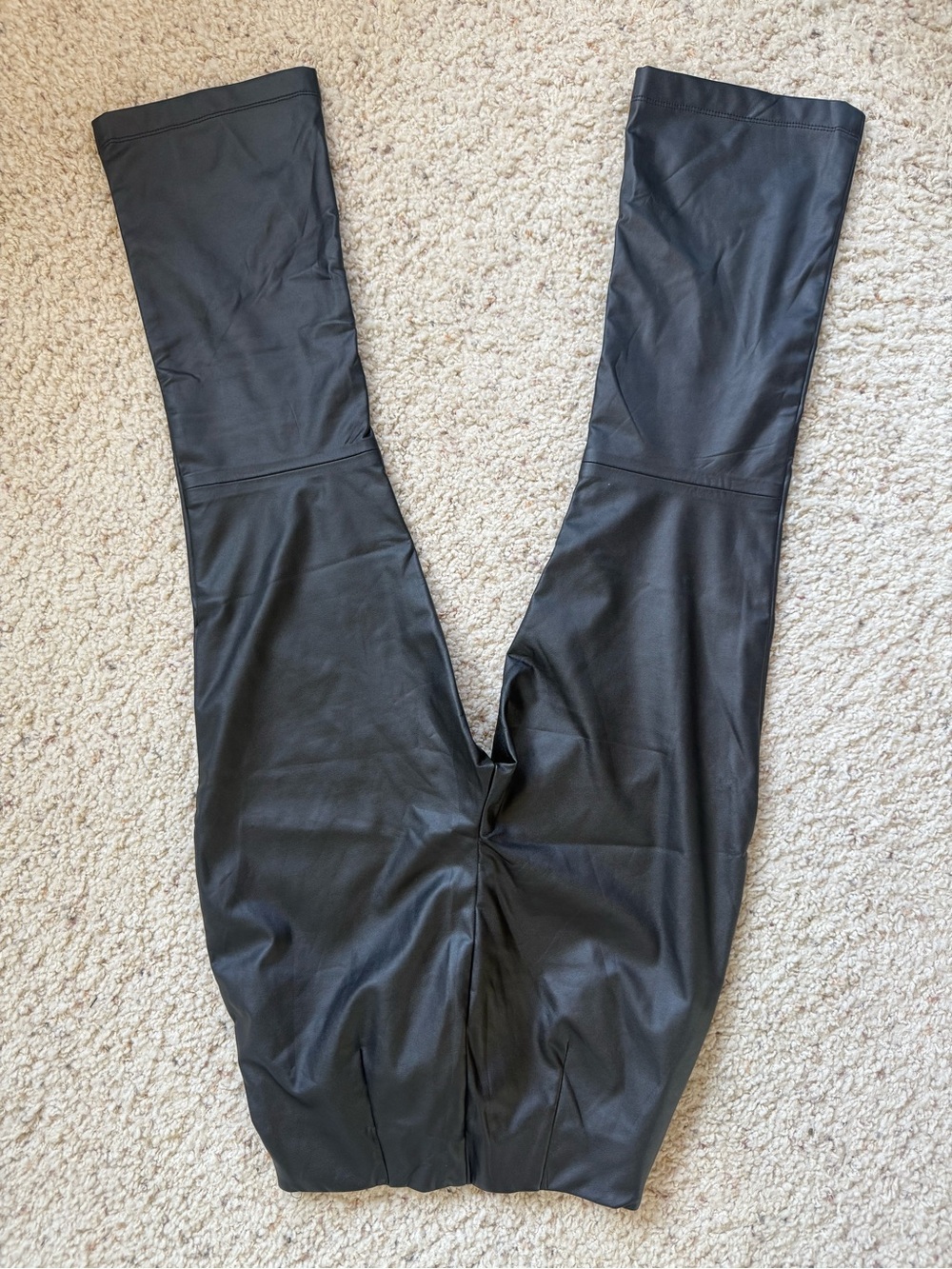 Tuckernuck Ashford  Faux Leather Solid Black  Kick Flare Pants Women’s Small - Picture 6 of 11